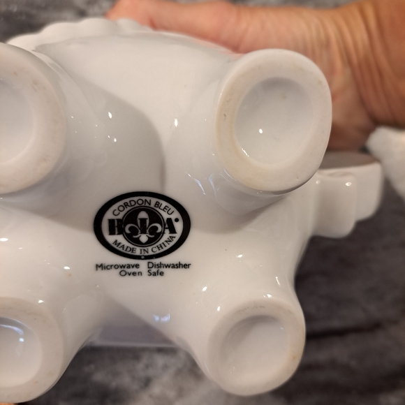 2 Elephant Teapots - Picture 5 of 9